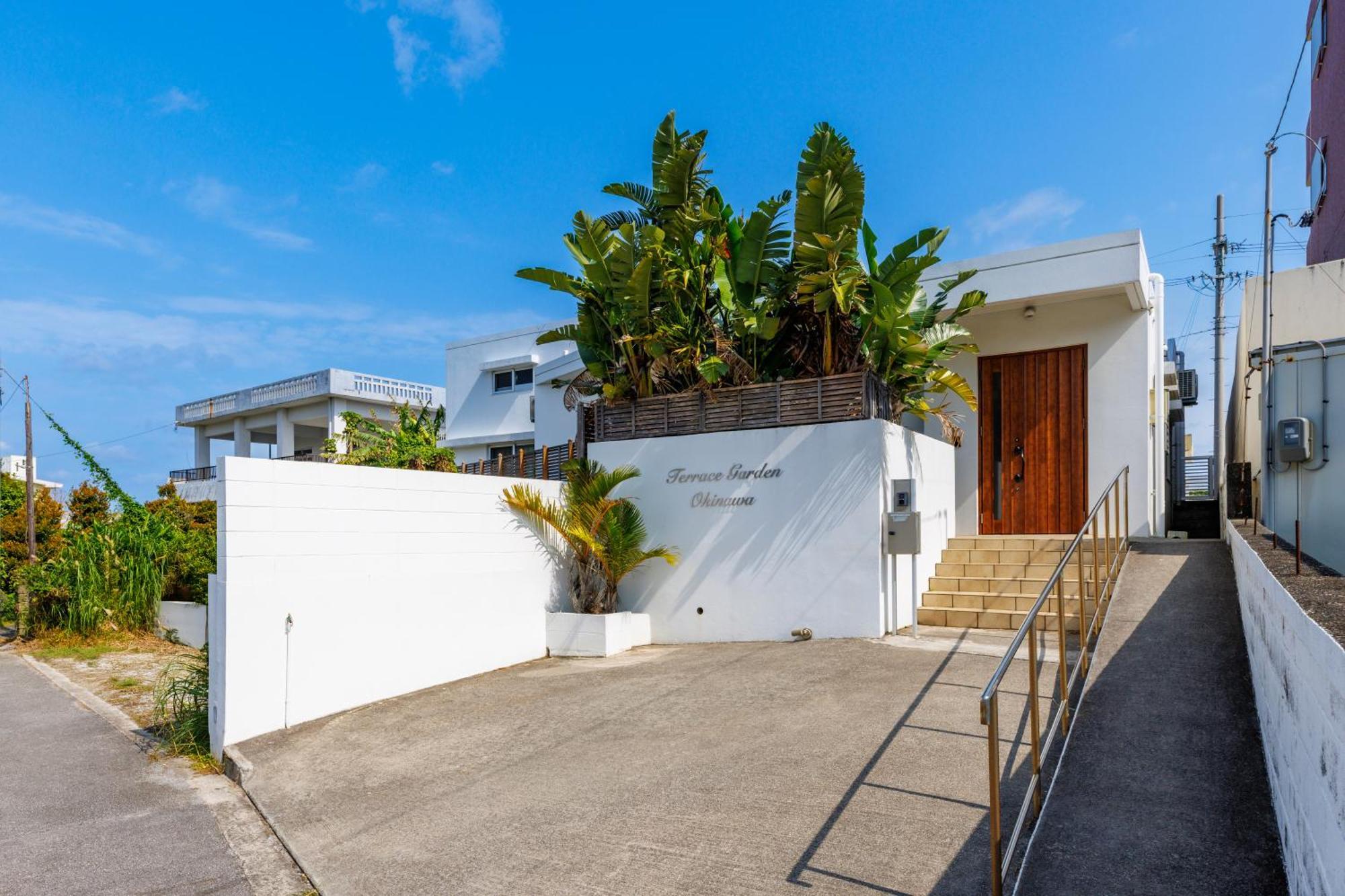 Вилла Terrace Garden Okinawa Онна Экстерьер фото